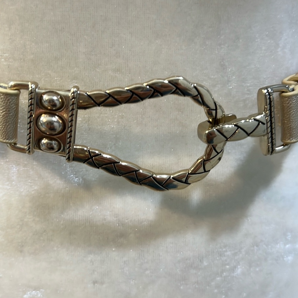 NWOT CHICO’S Faux Leather Gold Metallic Belt with Gold Buckle - M/L - Picture 2 of 11